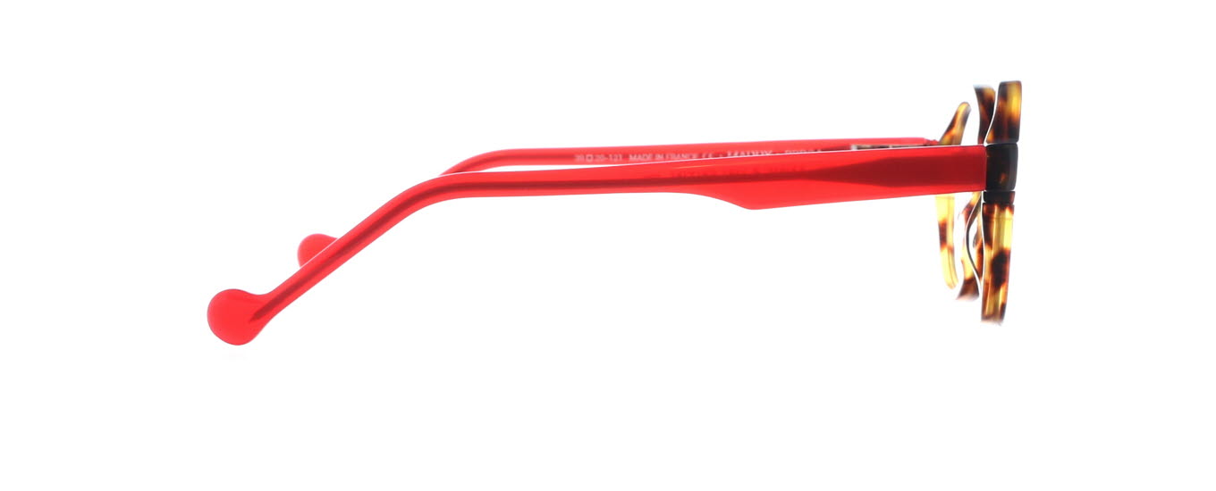 Anne et Valentin, Maddy 23B34