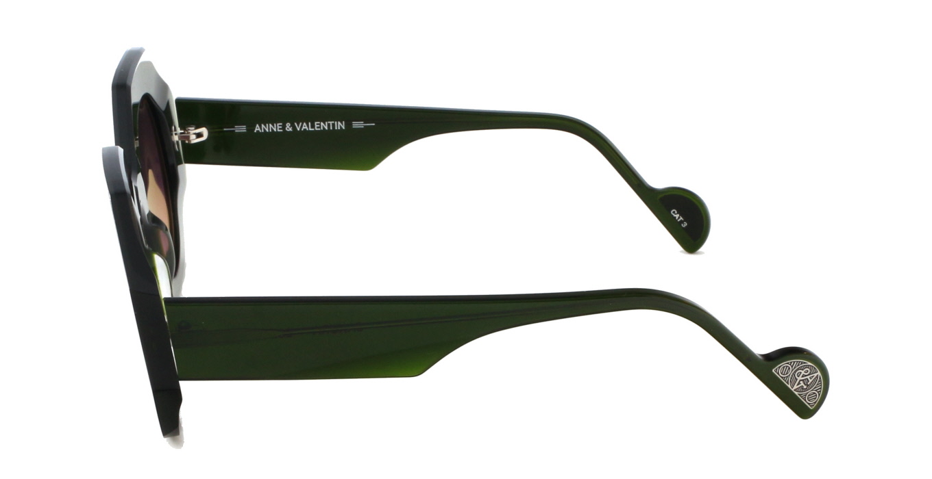 Anne et Valentin, Sakura 23D56